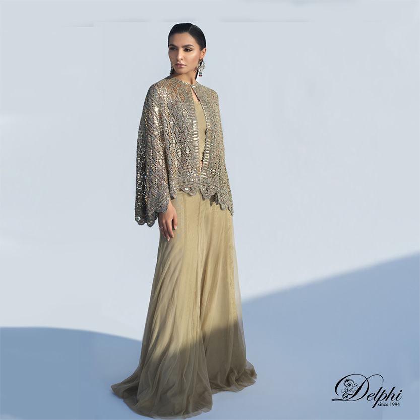 Short Mix weave Gold cape