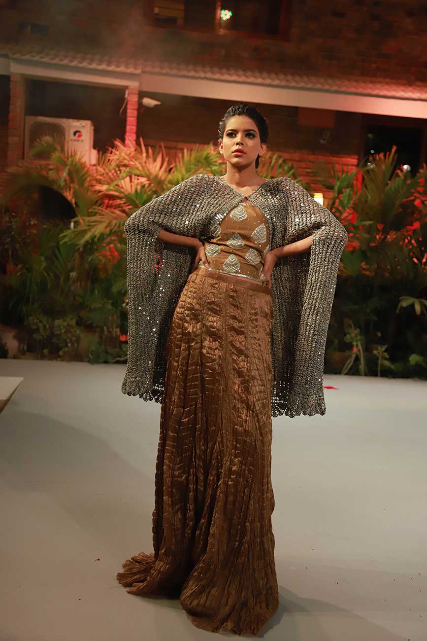 Mix weave Long Cape