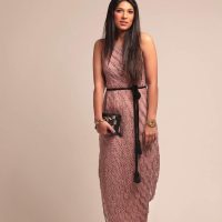 One-shoulder gown